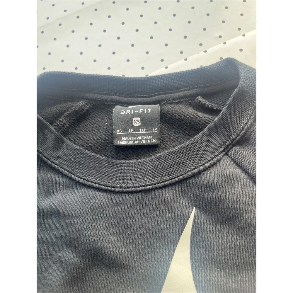 Nike Dri-FIT Cropped Sweatshirt Women's XS Black Oversized Swoosh Crewneck